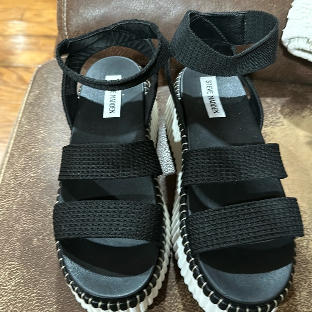 Steve Madden sandals